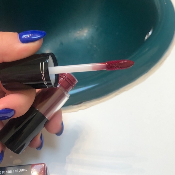 NIB MAC CREAM LIP STAIN - Picture 6 of 6